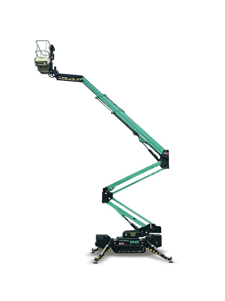 IM R 65 / 20 DA Pro front view with outriggers deployed