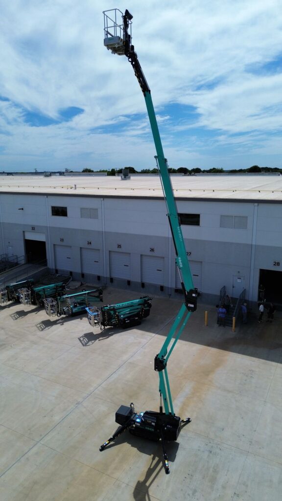 Drone view of the IM R 65 / 20 DA Pro at full working height